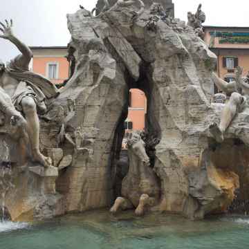 Small Group Tour of the Main Squares and Fountains of Rome 