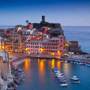 VIP Small guided Group Tour of Cinque Terre from Florence