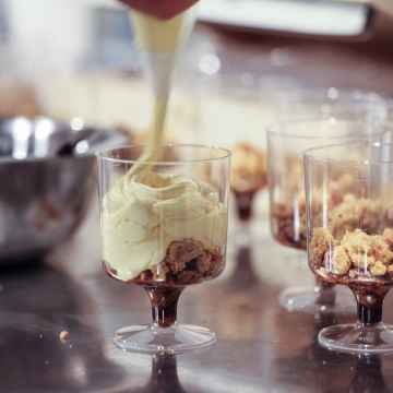 Small Group Gelato Cooking class with a professional chef in Verona