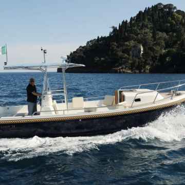 Excursión en barco privado de las Cinque Terre con almuerzo incluido