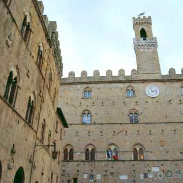 Visita privata di Volterra alla scoperta della città medievale dellalabastro