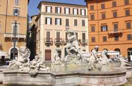 View of a fountain in Navona Square