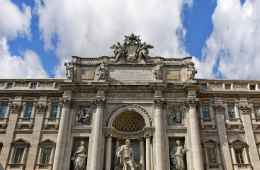 Tour of the greatest Squares of Rome