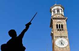 Private tour of Verona: Lamberti Tower
