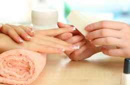Manicure and Cosmetic Treatment in Rome