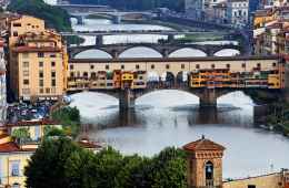 Tour of the most important squares, sights and monuments of Florence