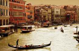 Gondola Tour in Venice