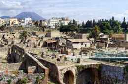 Guided tour of Ercolano