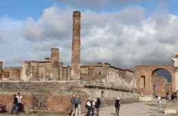 Full day tour in Pompeii