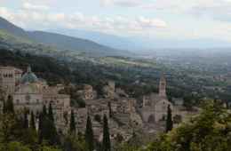 small group tour of Assisi