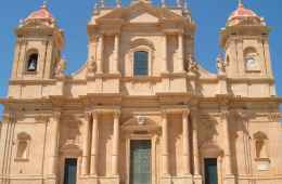7-Days Escorted Tour of Sicily - Noto Cathedral