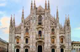 Tour privato per le strade del centro di Milano e visita guidata al Teatro La Scala