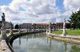 5-days escorted tour to Assisi, Bologna, Venice and Tuscany - Padua Fountains
