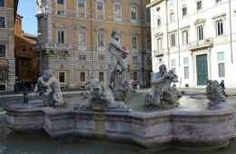 Private Tour of Squares of Rome