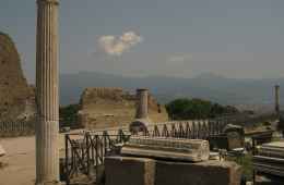 visit Pompeii