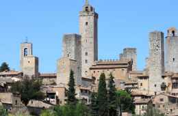 Day trip from Florence: stop at San Gimignano