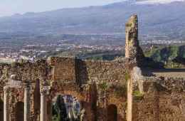 Private Tour to Etna and Taormina with Wine tasting