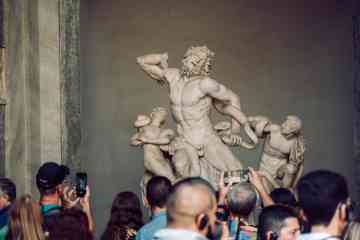 Visita guiada a los lugares más destacados de Roma: los Museos Vaticanos, la Basilica de San Pedro y Coliseo