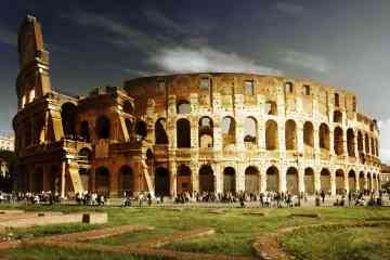 Roma en un Día: Coliseo y Vaticano en Grupo Reducido con tickets incluidos