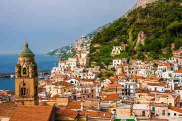 Tour di Sorrento, Positano ed Amalfi per piccoli gruppi, con partenza da Napoli