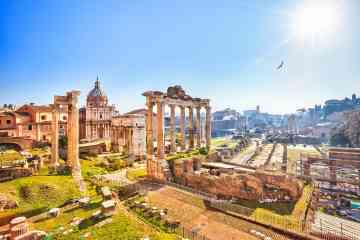 Private Tour by car to discover the amazing Colosseum Area