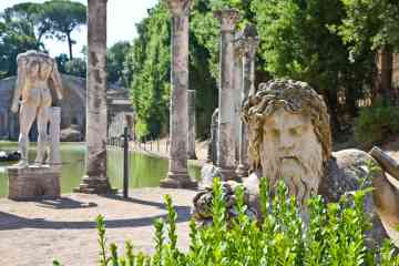 Half-day Tour to explore Tivoli, Hadrians Villa and Villa DEste from Rome