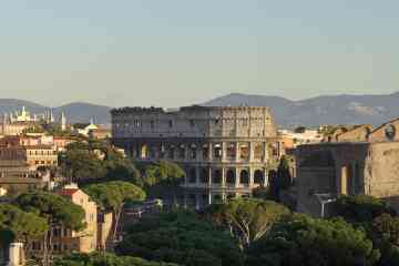 Tour de un día desde Florencia hacia Roma y visita de Coliseo y Foro Romano