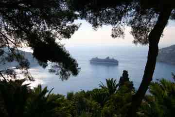 Transfer privato in auto e aliscafo da Capri o Anacapri a Napoli 