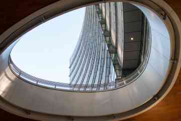 Private Walking Tour of the Porta Nuova District and the Modern Milan