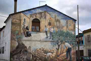 Half Day Trip from Cagliari to the Museum Town of San Sperate