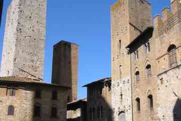 Tour privado con guía, tras la huella de San Gimignano y sus tesoros
