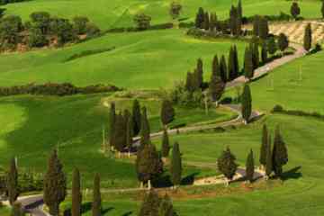2-Day Wine Tour of the medieval Chianti area in Tuscany with your own car 