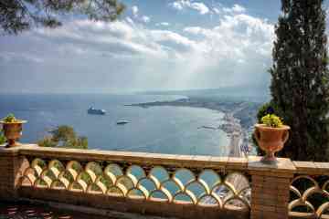 7 Days Escorted Tour of Sicily landscapes from Palermo to Taormina