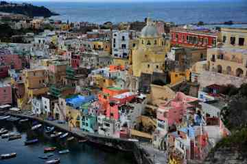 Small group tour to Ischia and Procida from Sorrento by boat