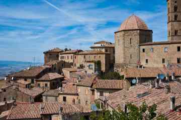 Tour guiado de Volterra descubriendo las localizaciones de Crepúsculo: Luna Nueva desde Florencia