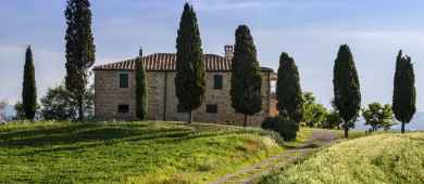 Tour of the most important monuments and squares in Siena and San Gimignano,Tuscany