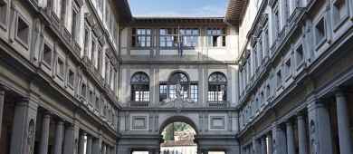 view of the Uffizi Gallery