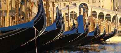 Small group tour of Venice centre and boat tour