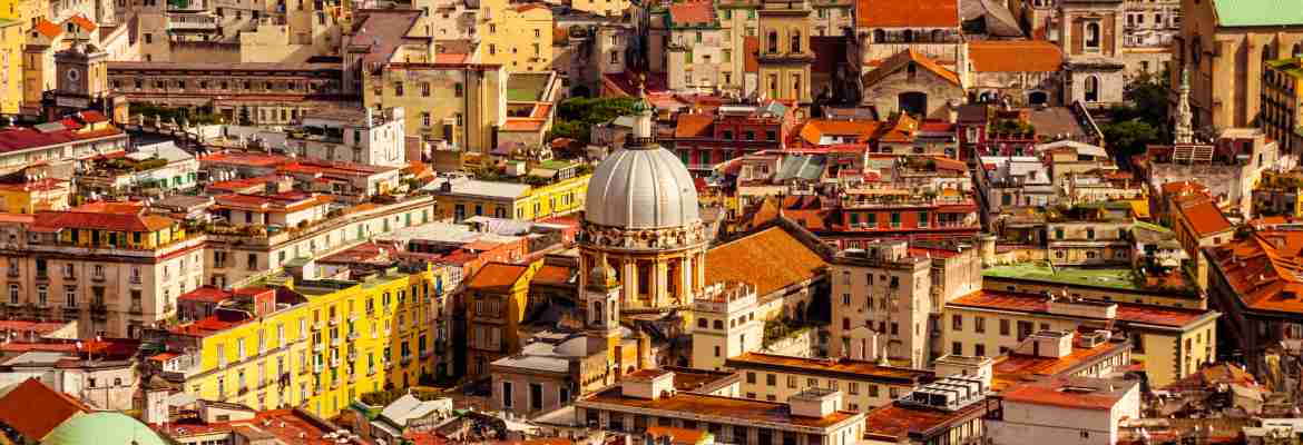 Top 5 (+1) Squares to Visit in Naples