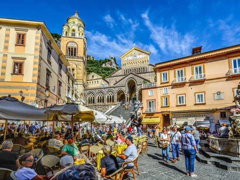 3 days tour of naples pompeii and amalfi with departure from rome