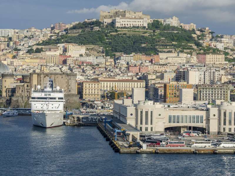 cruise port naples