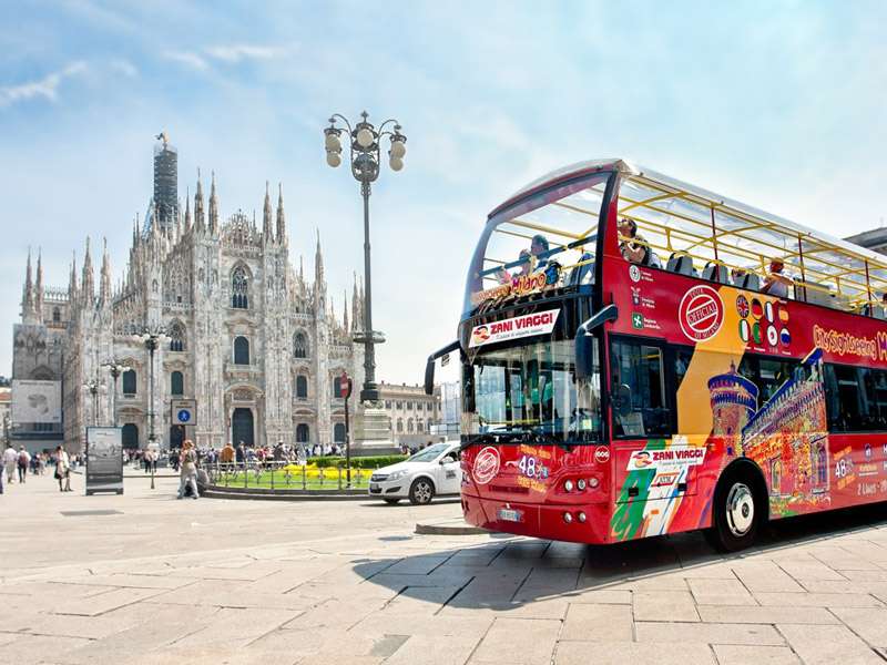 milan city sightseeing tour bus