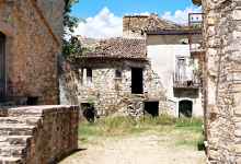 10 Intrigantes pueblos abandonados en Italia