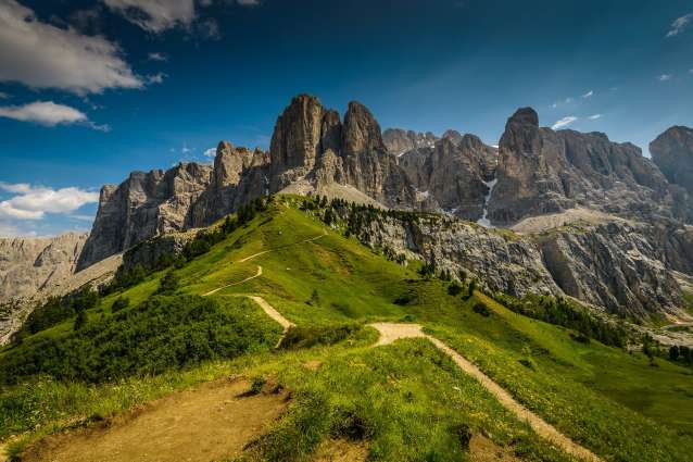 One Day activity from Venice to Visit the Dolomites