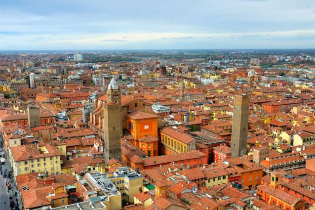 Day Tour with private driver from Venice to Visit Bologna