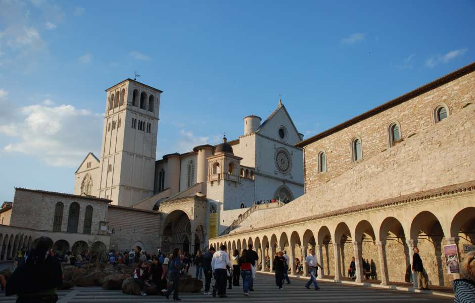 5.	Full-day Tour of Umbria (Cortona, Assisi and Perugia)