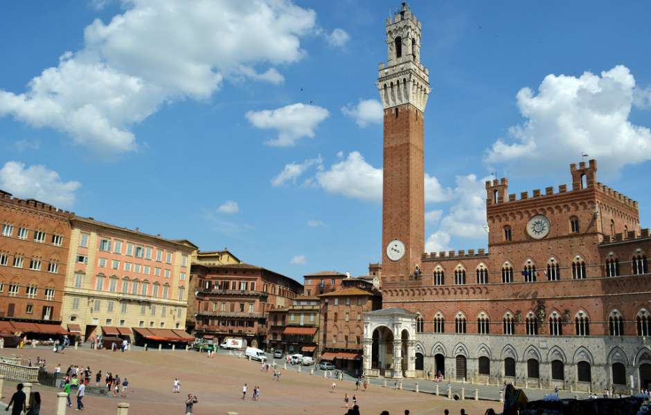 1.	Full-day Tour of Siena, San Gimignano, Chianti and Monteriggioni