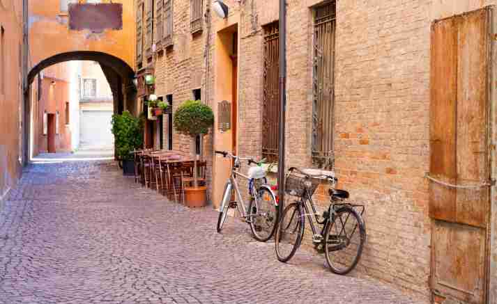 Top 5 (+1) wonderful places to visit around Bologna