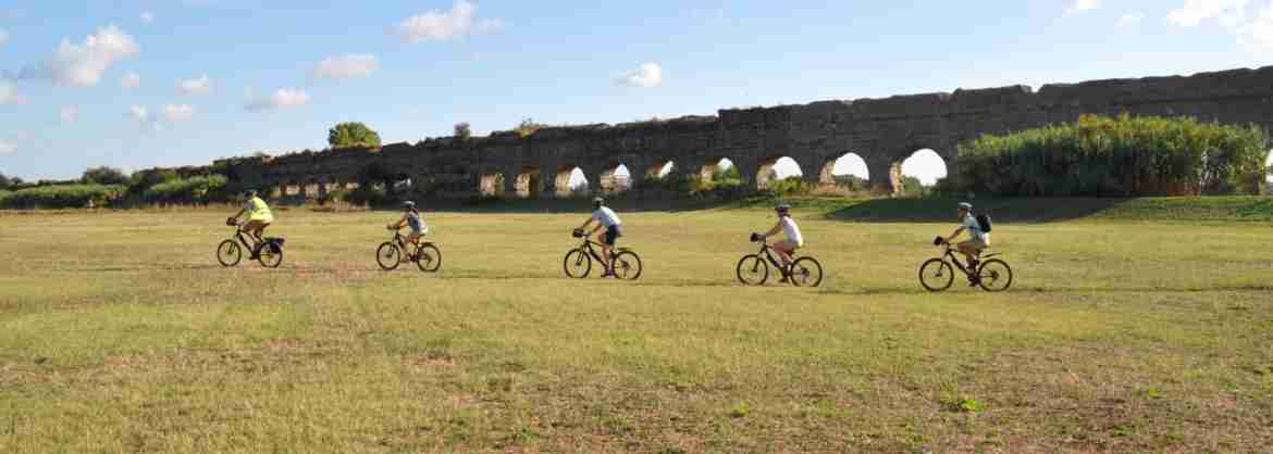 Bike Tour of the Appian Way and Aqueducts Park in Rome