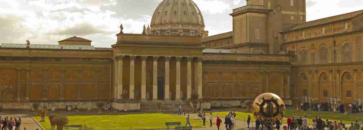 Tour en grupo al Vaticano con acceso a la Capilla Sixtina y los Jardines del Vaticano